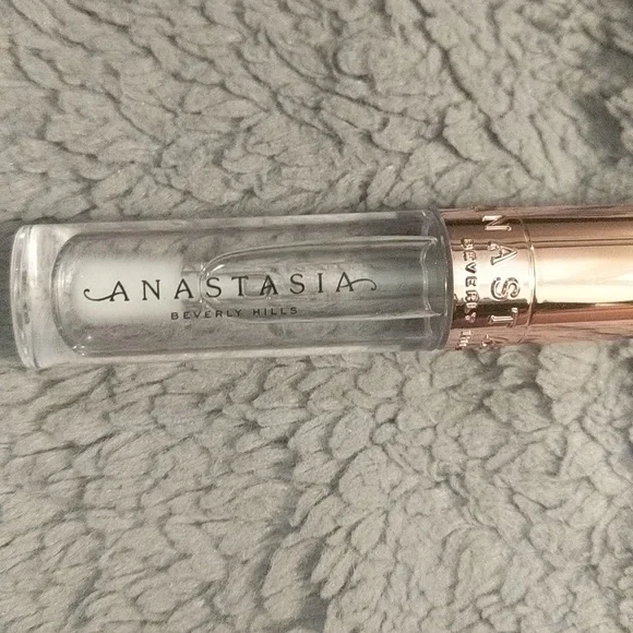 Crystal Lip Gloss - Picture 4 of 4